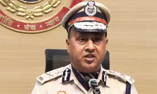 AI शिखर सम्मेलन विरोध पर दिल्ली पुलिस का दावा—गहरी साजिश के सबूत, 8 गिरफ्तार AI शिखर सम्मेलन विरोध पर दिल्ली पुलिस का दावा—गहरी साजिश के सबूत, 8 गिरफ्तार