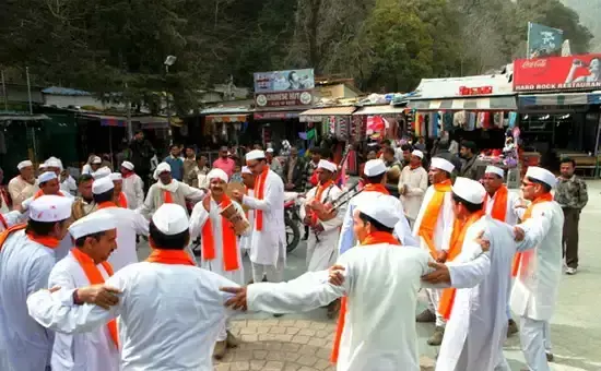 Nainital: कुमाऊं की पहचान बनी शास्त्रीय होली Nainital: कुमाऊं की पहचान बनी शास्त्रीय होली