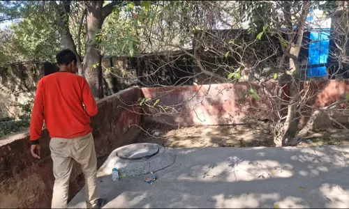 Narnaul: दो युवकों ने लगाई कुएं में छलांग, एक मृत Narnaul: दो युवकों ने लगाई कुएं में छलांग, एक मृत