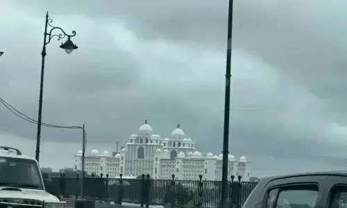 Hyderabad: बारिश जारी, दोपहर में बारिश की संभावना, रात तक मौसम साफ हो जाएगा Hyderabad: बारिश जारी, दोपहर में बारिश की संभावना, रात तक मौसम साफ हो जाएगा