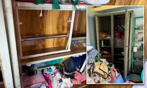 Pune Crime: दरांती की नोक पर 15 तोला सोना, 10 तोला चांदी लूटी गई Pune Crime: दरांती की नोक पर 15 तोला सोना, 10 तोला चांदी लूटी गई