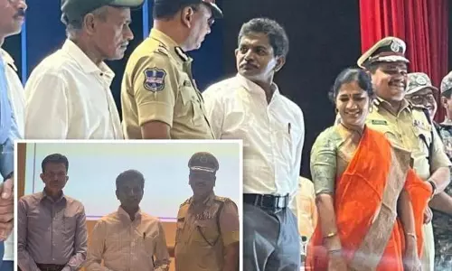 सरेंडर के बाद Devji की भूमिका; राजनीति में सक्रिय होने के संकेत सरेंडर के बाद Devji की भूमिका; राजनीति में सक्रिय होने के संकेत