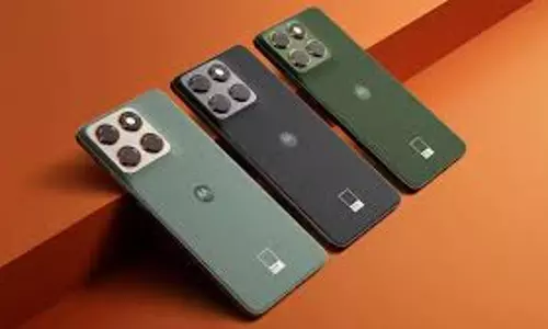 Motorola Edge 70 Fusion 50MP कैमरा, 7000mAh बैटरी के साथ होगा पेश, लिस्टिंग से खुलासा Motorola Edge 70 Fusion 50MP कैमरा, 7000mAh बैटरी के साथ होगा पेश, लिस्टिंग से खुलासा