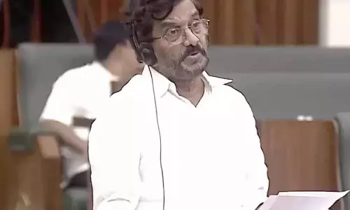 आंध्र प्रदेश में NTR भरोसा पेंशन स्कीम: हर महीने ₹2,750 करोड़ खर्च आंध्र प्रदेश में NTR भरोसा पेंशन स्कीम: हर महीने ₹2,750 करोड़ खर्च