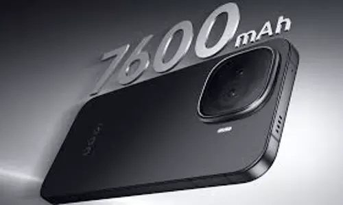 iQOO 15R आज हो रहा भारत में लॉन्च, 50MP कैमरा के साथ 7600mAh बैटरी से होगा लैस iQOO 15R आज हो रहा भारत में लॉन्च, 50MP कैमरा के साथ 7600mAh बैटरी से होगा लैस
