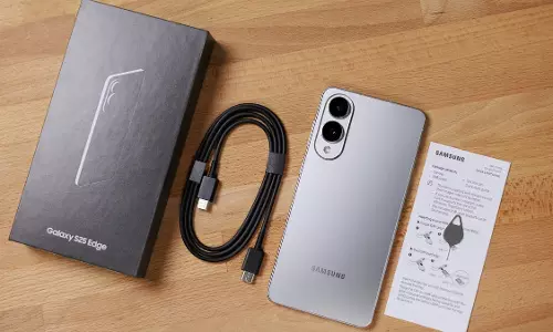Samsung Galaxy S26 Series में मिल सकती है 5,000mAh तक की कैपेसिटी वाली बैटरी Samsung Galaxy S26 Series में मिल सकती है 5,000mAh तक की कैपेसिटी वाली बैटरी