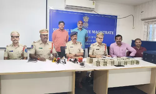 साइबराबाद पुलिस ने ATM से नकदी चोरी का मामला सुलझाया, एक गिरफ्तार साइबराबाद पुलिस ने ATM से नकदी चोरी का मामला सुलझाया, एक गिरफ्तार