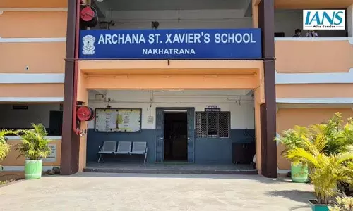 हनुमान चालीसा छीने जाने के आरोप पर बवाल, ABVP का जोरदार विरोध हनुमान चालीसा छीने जाने के आरोप पर बवाल, ABVP का जोरदार विरोध