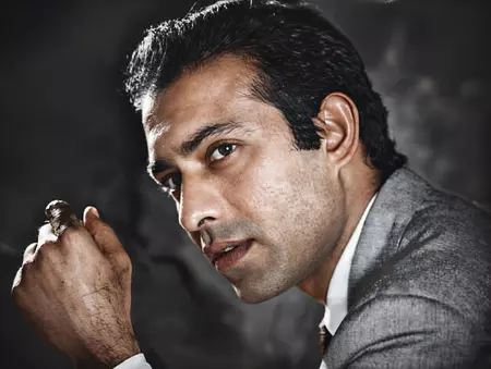महज 6 रुपए से शुरू हुआ संगीत का सफर, लाखों दिलों के सरताज बने तलत महमूद महज 6 रुपए से शुरू हुआ संगीत का सफर, लाखों दिलों के सरताज बने तलत महमूद