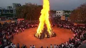 Holashtak 2026: आज से शुरू होलाष्टक, जानें होली से पहले ये 8 दिन क्यों माने जाते हैं अशुभ Holashtak 2026: आज से शुरू होलाष्टक, जानें होली से पहले ये 8 दिन क्यों माने जाते हैं अशुभ