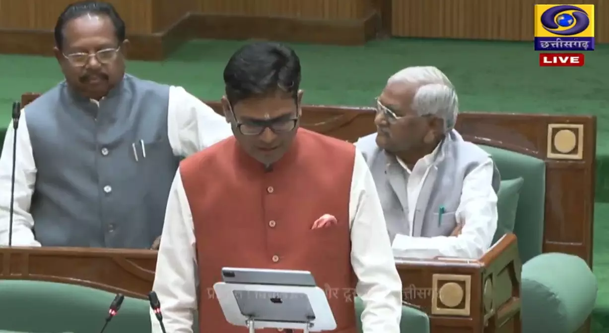 वित्त मंत्री ओपी चौधरी ने बजट पेश किया वित्त मंत्री ओपी चौधरी ने बजट पेश किया