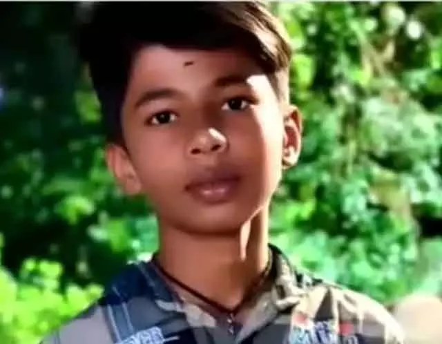 शिवमोग्गा में SSLC स्टूडेंट की हत्या: क्लासमेट्स की लड़ाई सुलझाने की कोशिश में लड़के की हत्या शिवमोग्गा में SSLC स्टूडेंट की हत्या: क्लासमेट्स की लड़ाई सुलझाने की कोशिश में लड़के की हत्या