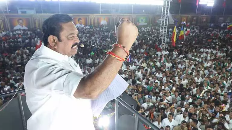 AIADMK ने चुनावी वादों की तीसरी लिस्ट जारी की AIADMK ने चुनावी वादों की तीसरी लिस्ट जारी की