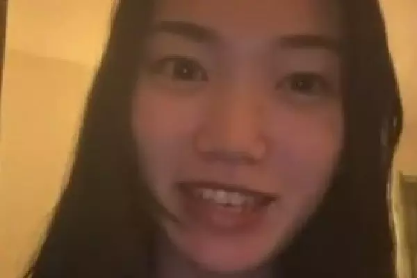 Japanese महिला के मराठी सीखने वाले वीडियो पर बहस छिड़ी, राज ठाकरे ने रिएक्ट किया Japanese महिला के मराठी सीखने वाले वीडियो पर बहस छिड़ी, राज ठाकरे ने रिएक्ट किया