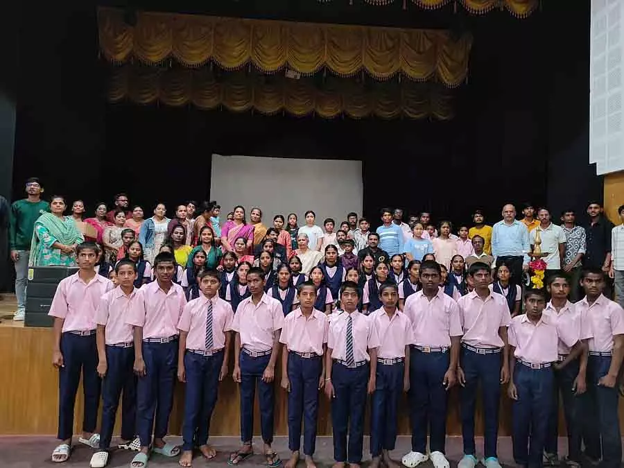 Gauribidanur : छात्रों के लिए खगोल विज्ञान जागरूकता Gauribidanur : छात्रों के लिए खगोल विज्ञान जागरूकता