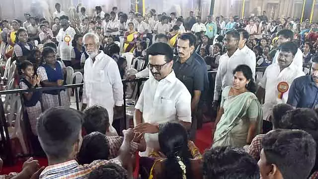 सरकारी स्कूल के छात्र शिक्षा में बहुत अच्छा कर रहे हैं: CM को गर्व है सरकारी स्कूल के छात्र शिक्षा में बहुत अच्छा कर रहे हैं: CM को गर्व है