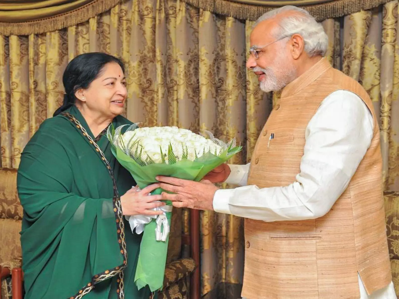 करिश्माई नेता, उत्कृष्ट प्रशासक: PM मोदी ने जयललिता की 78वीं जयंती पर उन्हें श्रद्धांजलि अर्पित की करिश्माई नेता, उत्कृष्ट प्रशासक: PM मोदी ने जयललिता की 78वीं जयंती पर उन्हें श्रद्धांजलि अर्पित की