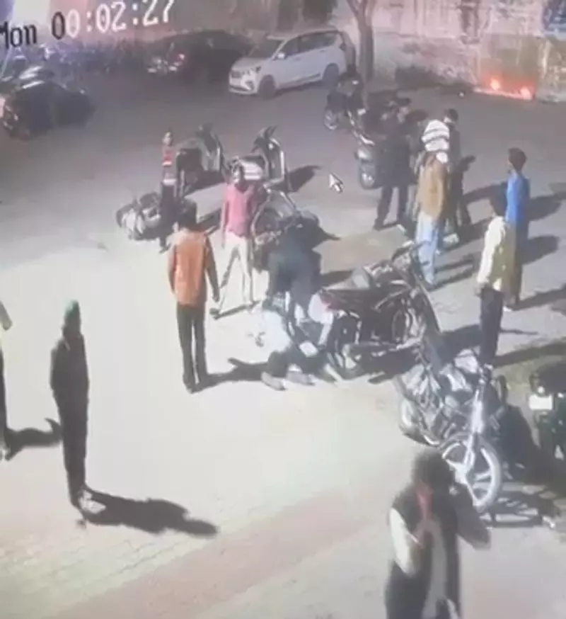 Haryana : अंबाला कैंट में झड़प में युवक की मौत, 2 घायल Haryana : अंबाला कैंट में झड़प में युवक की मौत, 2 घायल
