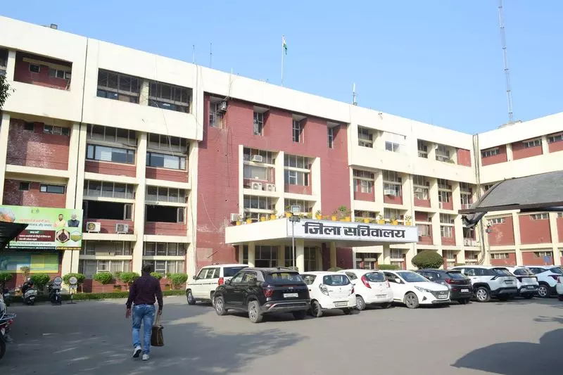 Karnal में नए मिनी-सेक्रेटेरिएट बिल्डिंग के लिए जगह फाइनल हो गई है। Karnal में नए मिनी-सेक्रेटेरिएट बिल्डिंग के लिए जगह फाइनल हो गई है।