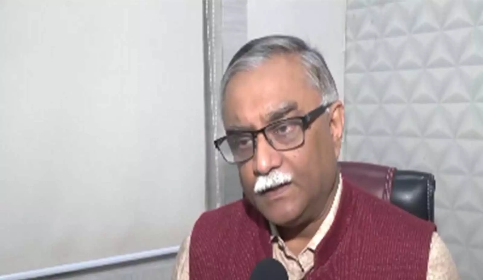 देवकमल अस्पताल के CEO ने झारखंड विमान दुर्घटना में जान गंवाने वाले मरीज के निधन पर शोक व्यक्त किया देवकमल अस्पताल के CEO ने झारखंड विमान दुर्घटना में जान गंवाने वाले मरीज के निधन पर शोक व्यक्त किया
