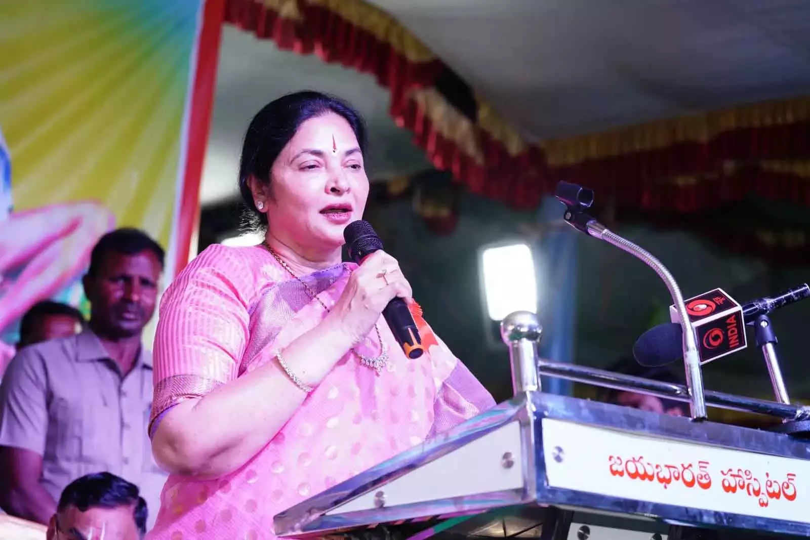 कोवूर MLA ने डेयरी और जानवरों के अस्पतालों के इंफ्रास्ट्रक्चर सुधार की अपील की कोवूर MLA ने डेयरी और जानवरों के अस्पतालों के इंफ्रास्ट्रक्चर सुधार की अपील की