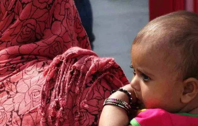 बच्चा बेचने का मामला interstate होने की संभावना; बच्चा खरीदने वाली महिला गिरफ्तार बच्चा बेचने का मामला interstate होने की संभावना; बच्चा खरीदने वाली महिला गिरफ्तार