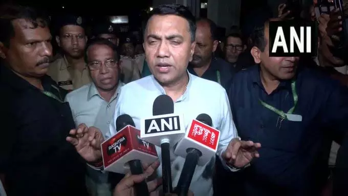 CM प्रमोद सावंत ने विधायक वीरेश बोरकर से मुलाकात कर दी प्रदर्शन खत्म करने का अनुरोध CM प्रमोद सावंत ने विधायक वीरेश बोरकर से मुलाकात कर दी प्रदर्शन खत्म करने का अनुरोध