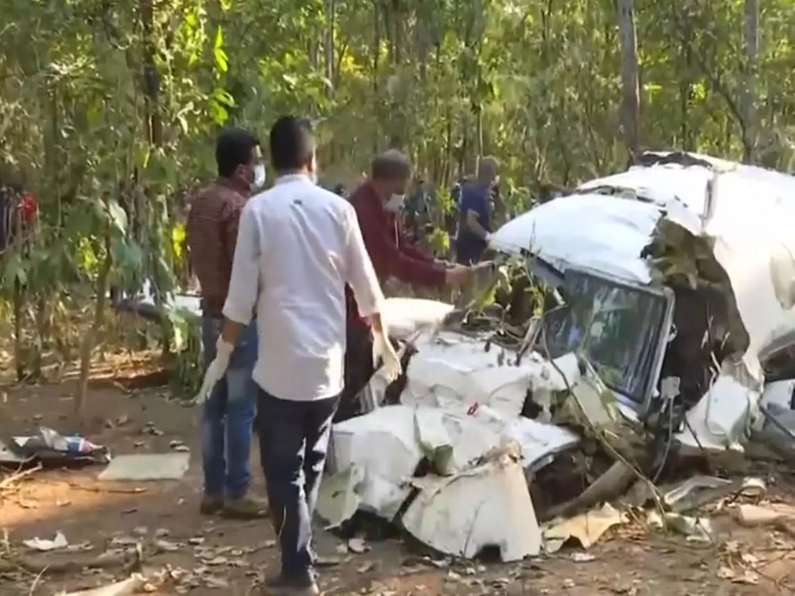 चतरा एयर एम्बुलेंस दुर्घटना की जांच में DGCA और एएआईबी सक्रिय चतरा एयर एम्बुलेंस दुर्घटना की जांच में DGCA और एएआईबी सक्रिय