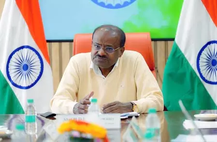 Karnataka सरकार ने 2.94 लाख पद खाली छोड़े: कुमारस्वामी का आरोप Karnataka सरकार ने 2.94 लाख पद खाली छोड़े: कुमारस्वामी का आरोप