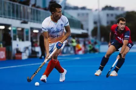 FIH प्रो लीग: स्पेन के खिलाफ 1-1 से ड्रॉ के बाद शूटआउट में भारत 3-4 से हारा FIH प्रो लीग: स्पेन के खिलाफ 1-1 से ड्रॉ के बाद शूटआउट में भारत 3-4 से हारा