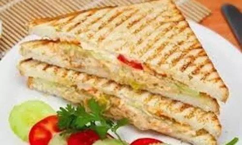 Easy Dahi Sandwich :5 मिनट में तैयार दही चटनी सैंडविच Easy Dahi Sandwich :5 मिनट में तैयार दही चटनी सैंडविच