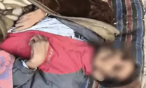 बीमार मजदूर की मौत, लाश में मंडराता रहा चूहा बीमार मजदूर की मौत, लाश में मंडराता रहा चूहा