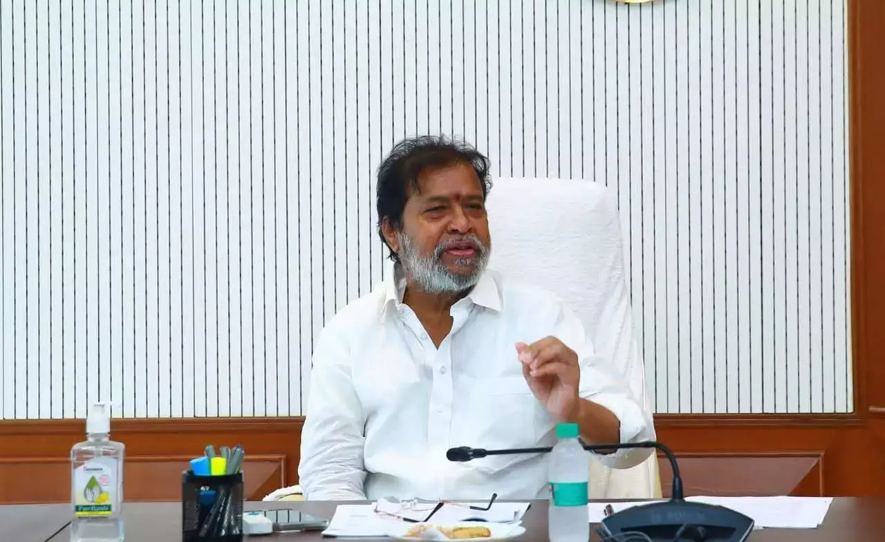 Telangana: स्वास्थ्य मंत्री ने वारंगल अस्पताल के दावों पर हरीश का जवाब दिया Telangana: स्वास्थ्य मंत्री ने वारंगल अस्पताल के दावों पर हरीश का जवाब दिया