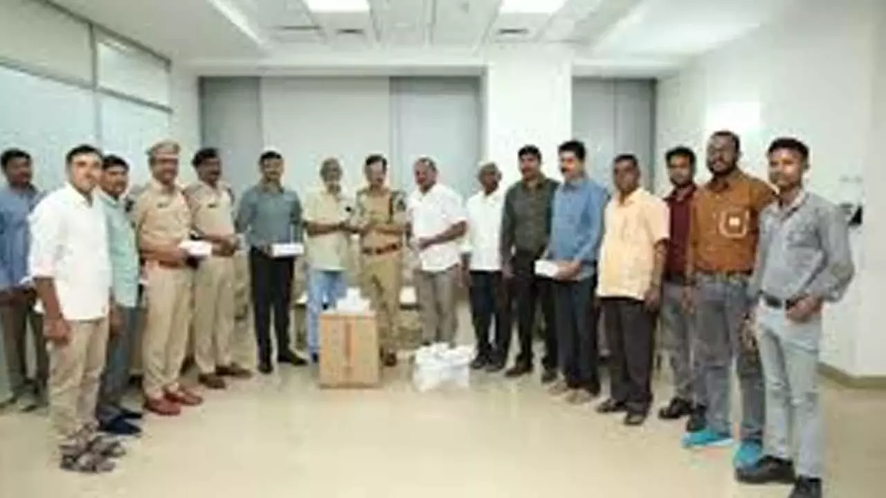 Telangana: करनबाग कॉलोनी के निवासियों ने 32 CCTV के लिए योगदान दिया