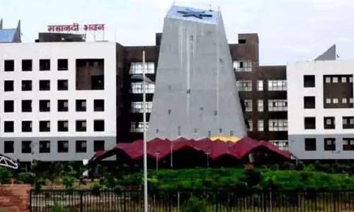सीएमओ सस्पेंड, करों की वसूली में लापरवाही