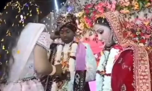 LIVE वीडियो: जयमाला स्टेज पर पहुंचकर सिरफिरे प्रेमी ने चलाई गोली, दुल्हन घायल