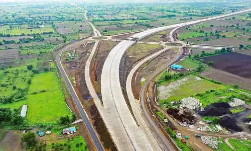 Maharashtra : MSRDC ने 701 किलोमीटर लंबे समृद्धि महामार्ग पर 9 ट्रक टर्मिनल बनाने का प्रस्ताव दिया Maharashtra : MSRDC ने 701 किलोमीटर लंबे समृद्धि महामार्ग पर 9 ट्रक टर्मिनल बनाने का प्रस्ताव दिया