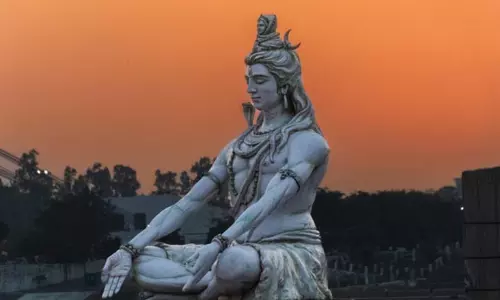 Pradosh Vrat 2026: मार्च के पहले प्रदोष व्रत पर करें महादेव के इन शक्तिशाली नामों का जाप, दूर होंगे सभी संकट