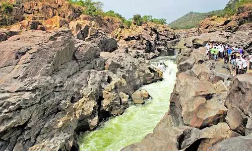 Mekedatu : कावेरी सिंचाई निगम ने एक नई स्टडी करने का फैसला किया Mekedatu : कावेरी सिंचाई निगम ने एक नई स्टडी करने का फैसला किया