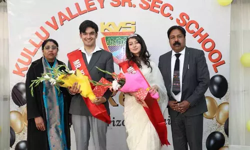 Kullu: स्कूल फेयरवेल पार्टी में मिस्टर, मिस KVS को ताज पहनाया गया