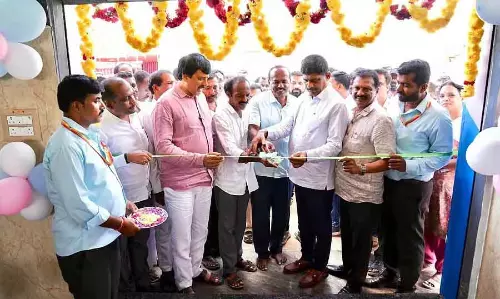 दूध की ताज़गी बनाए रखने के लिए BMC सेंटर्स की स्थापना: DK Suresh दूध की ताज़गी बनाए रखने के लिए BMC सेंटर्स की स्थापना: DK Suresh