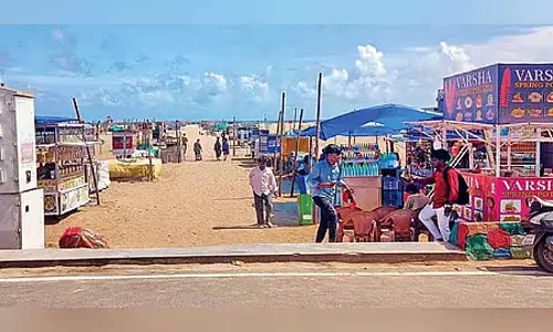 CHENNAI: मिट्टी का टेस्ट हुआ, रोपवे प्रोजेक्ट में तेज़ी आई, मरीना के मछुआरे विरोध की योजना बना रहे CHENNAI: मिट्टी का टेस्ट हुआ, रोपवे प्रोजेक्ट में तेज़ी आई, मरीना के मछुआरे विरोध की योजना बना रहे