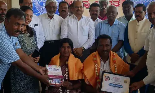 माता-पिता को अंतरजातीय विवाह करने दें: District Collector माता-पिता को अंतरजातीय विवाह करने दें: District Collector