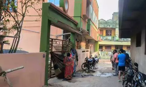 Bhubaneswar: पारादीप महिला की मौत, पीड़िता को लिफ्ट देने की पेशकश की, मारपीट की, चौथी मंजिल से फेंका Bhubaneswar: पारादीप महिला की मौत, पीड़िता को लिफ्ट देने की पेशकश की, मारपीट की, चौथी मंजिल से फेंका