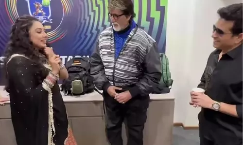 Rupali Ganguly का बड़ा पल, अमिताभ और सचिन के साथ मंच पर डायलॉग प्रस्तुत Rupali Ganguly का बड़ा पल, अमिताभ और सचिन के साथ मंच पर डायलॉग प्रस्तुत