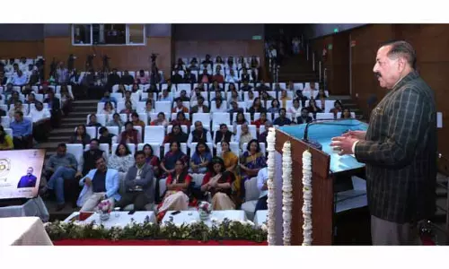 Dr. Jitendra ने बायोटेक उत्पादों के लिए ‘सुजविका’ एआई डेटा पोर्टल लॉन्च किया Dr. Jitendra ने बायोटेक उत्पादों के लिए ‘सुजविका’ एआई डेटा पोर्टल लॉन्च किया
