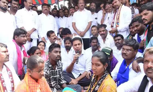 KTR ने मां की दुखद घटना पर नागरकुर्नूल पुलिस की आलोचना की KTR ने मां की दुखद घटना पर नागरकुर्नूल पुलिस की आलोचना की