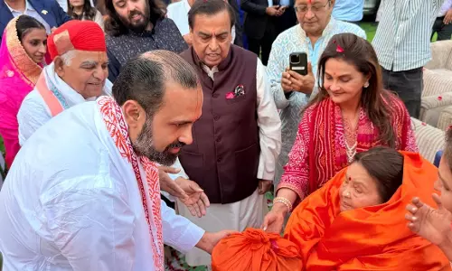 Jaipur: धार्मिक यात्रा पर अंबानी परिवार, कोकिलाबेन का जन्मदिन धूमधाम से