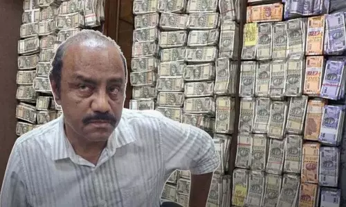 Odisha विजिलेंस ने अधिकारी मोहंती से ₹4 करोड़ जब्त किए