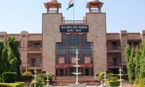 MP : हाई कोर्ट ने नगर निगम के ठेकेदार के एक दशक पुराने पेमेंट बकाए पर स्पष्टीकरण मांगा MP : हाई कोर्ट ने नगर निगम के ठेकेदार के एक दशक पुराने पेमेंट बकाए पर स्पष्टीकरण मांगा